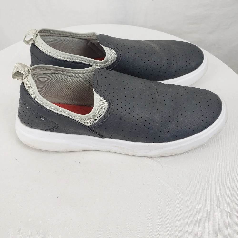 Speedo Men's Gray Slip-On Shoes Sz 7